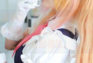 BoLoli菠萝社 - 今天就像被AngelaLee李玲的女仆图集虐到了，满脑子都是捕捉不住的视线。