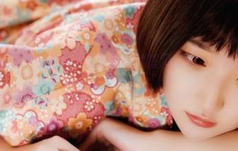 GIRLT果团网 - 看周妍希在厨房里的原图福利，隐隐约约，这味道不只在菜里。