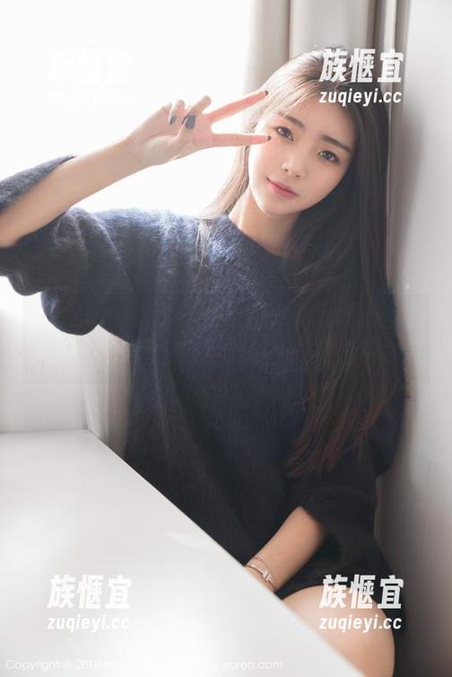 HuaYang花漾 - 果儿Victoria黑丝美图，轻松打破无圣光，风格独特竟出乎意料