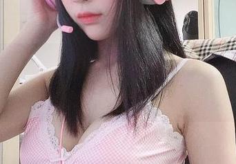 哦，Kang Inkyung！你这女王气势压倒一切，新作品集要昏倒了！