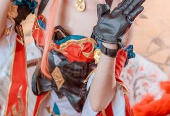 铁道之缘：在KuukoW的写真中找寻Topaz的幽灵