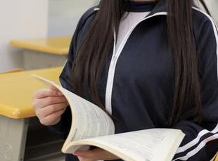 MFStar模范学院 - 运动的套图里，Dreamy小乔又在“认真”做什么呢？