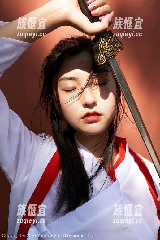MiiTao蜜桃社 - 图包圆满呈现，伊素妍的小秘密几乎快要曝露！