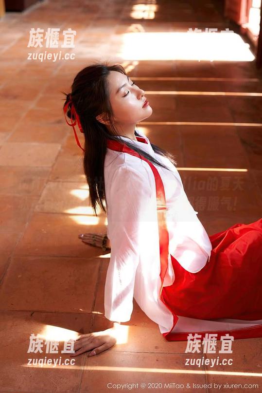 MiiTao蜜桃社 - 陆萱萱Cecilia的夏天私房自拍大集合，今夏连蚊子都得服气！