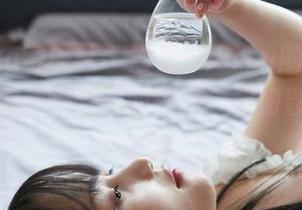 MiiTao蜜桃社 - 雪梨sherry的校园路线,美图透着淡淡的怀旧,宛如春天的蔷薇。