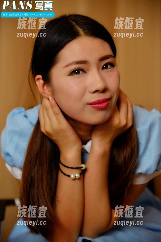PANS写真-卓琳 PANS写真 - 卓琳的女王写真:集齐全能技能,拿下你的桃心!