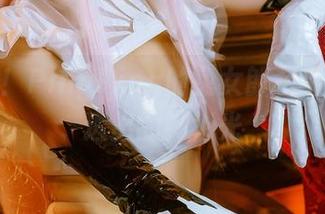 精选集！PingPing的兔女郎装中，原图透出的神秘光