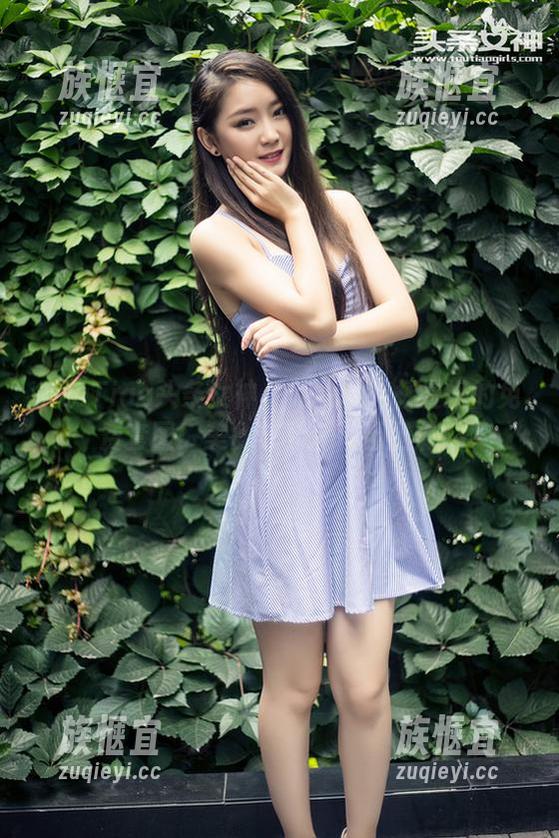 TouTiao头条女神 - 吃货厨娘杨曼妮的免费套图：美食与可爱一起上桌！