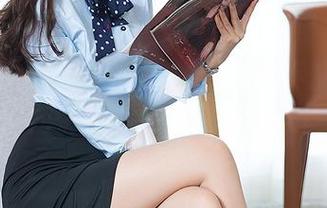 TouTiao头条女神 - 遇见泳衣下的柠檬酱，原图清新脱俗，图集够大胆！