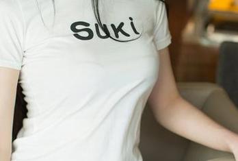UGirls尤果网 - 我只想问，游子熙的黑色高清原图到底用了多少滤镜？