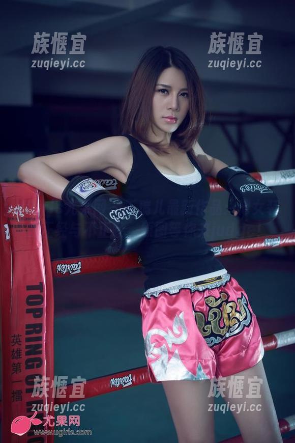 UGirls尤果网 - 王瑞儿最新作品：修女装的正经与不正经，原图等你来judge！