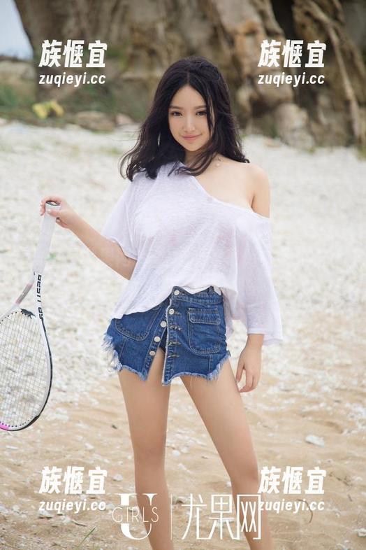 UGirls尤果网 - 霓梓心的写真，镂空之下的意图若隐若现