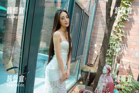 UGirls尤果网 - “顾欣怡”和她的毛衣大冒险——原图疯掉的合集