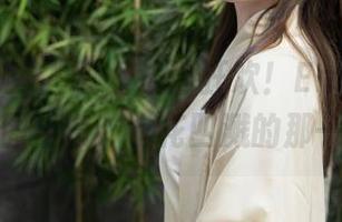 Xiuren秀人网 - 泳池狂欢！Emily顾奈奈原图全套，水花四溅的那一刻！
