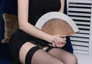 Xiuren秀人网 - Milk大萌的蕾丝，我们的摄影“观看兵器”上线！这种蕾丝太会放电了！