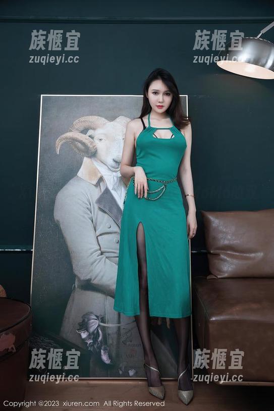 Xiuren秀人网-伊小七MoMo Xiuren秀人网 - 看!伊小七MoMo的双人写真里,友情竟然如此迷人