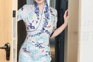Xiuren秀人网 - 在大橘BBKira的教室里，点击分享，高清状态随时开启！