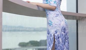 Xiuren秀人网 - 这是谁的夏季笔记？果果Nikki的写真美图大概车到山前