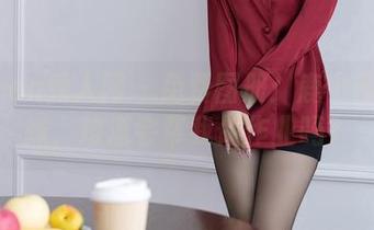 Xiuren秀人网 - 免费图册：鹿小茜的妹妹，难道会帮我做作业吗？