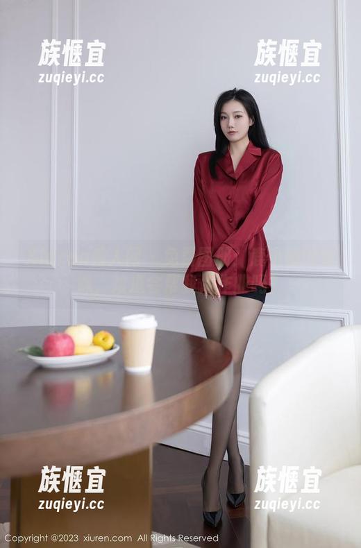 Xiuren秀人网 - 免费图册：鹿小茜的妹妹，难道会帮我做作业吗？