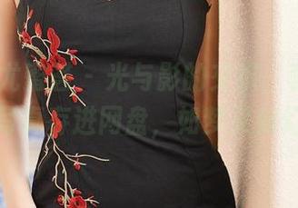 YouMi尤蜜荟 - 光与影的交织，李承美浴室写真存进网盘，如梦又如幻。