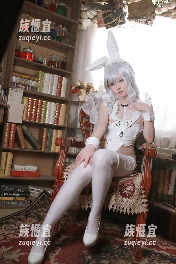 新作品集更新中！asagiriai(爱ちゃん)的常服自拍，懒人穿搭，也能当老板的日常！