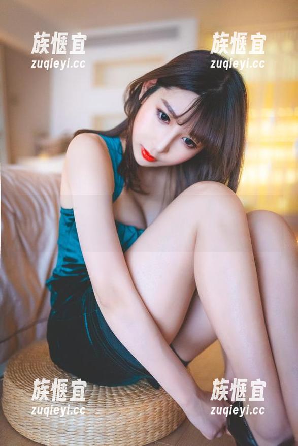 w黑米粥w的内衣写真：今天早餐不止是粥，还有别样的风味！