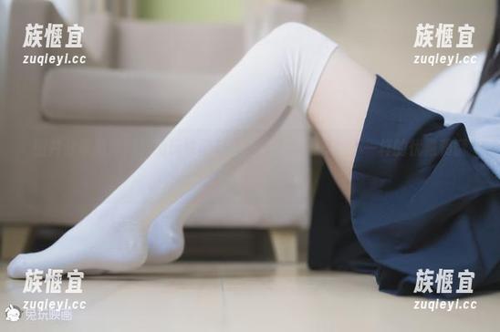 图片分享时间到！兔玩映画这位睡衣女友，有种不一样的优雅和慵懒？