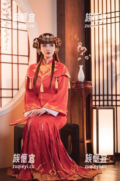 泳池边的邻居姐姐，凉凉子的照片合集恰到好处