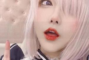 无圣光的校服美学，啾小妍Deer疯狂示范
