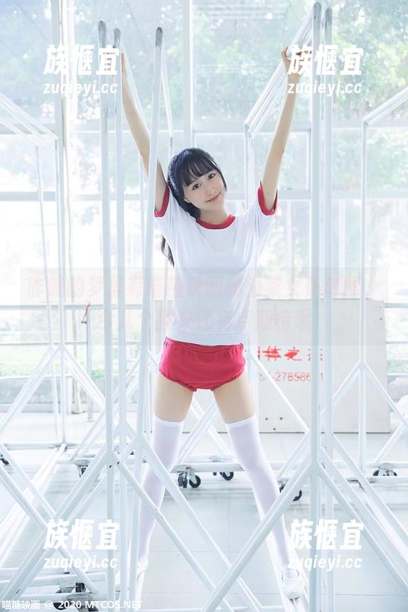 昨晚的梦里有喵糖映画和海棠女仆套图，今儿个醒来还有点期待呢
