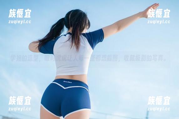 学姐的造型，嗷呜虎虎让人每一张都想截图，收藏级别的写真。