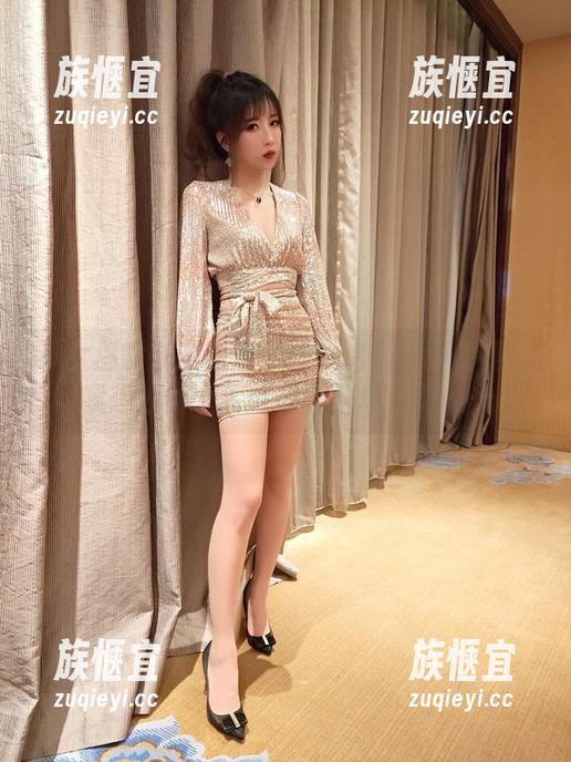 小女巫露娜的白色女仆：这图片真的是让我想起那个老电视剧的场景啊……