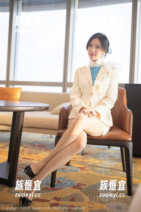 抖娘利世的定制红色诱惑图册，放飞你的想象吧，哈哈…