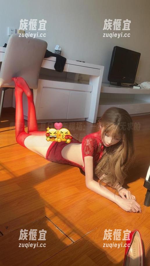 微密圈 - 夏日翻车现场：一组无欲无求的推土君的原图与套图冲突大挑战！