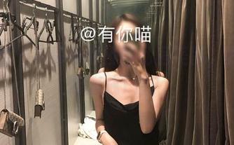 微密圈 - 有你喵的校园私房美图，教室也能变成T台？