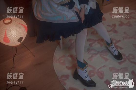 不一样的水手服：木花琳琳是勇者在高清图库里散发光芒，让人难忘