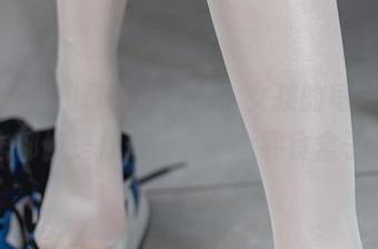 当“杏仁曲奇”来拍照，女孩的每一个动作都像是打开了另一个零食盒子！