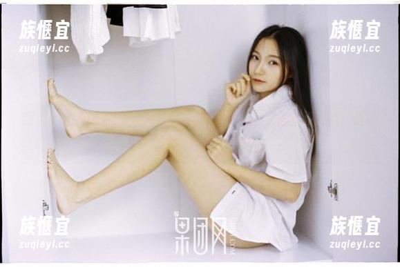 果团网-周琰琳LIN 果团网 - 周琰琳LIN的豹纹合集,居然在图片里全是斑点,想说还是得好好消化消化…
