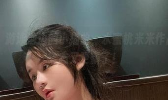 微密圈 - 游泳池边的小插曲，水蜜桃米米作品集一反常态又更新了！