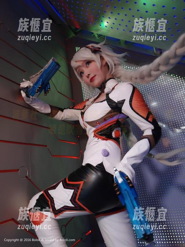 波萝社 - 这位柳侑绮的海中少女图包，明明是吹着空调的季节！