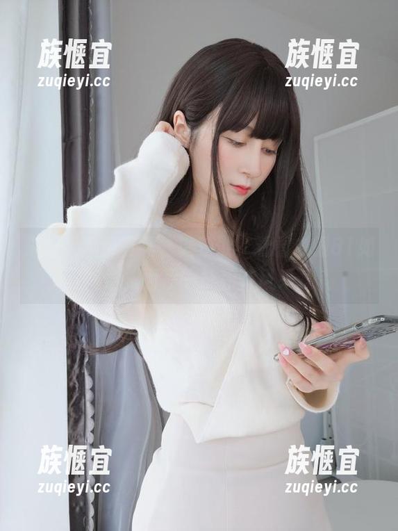来吧，原图下载一键获取，看看白银81如何给桌面添一抹独特风采。