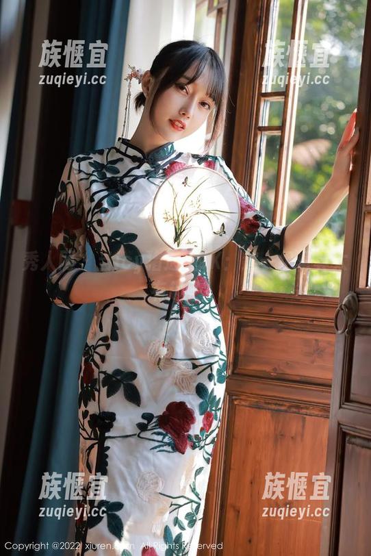 秀人网 - 当icy猪遇上JK：这一组写真太有趣了！