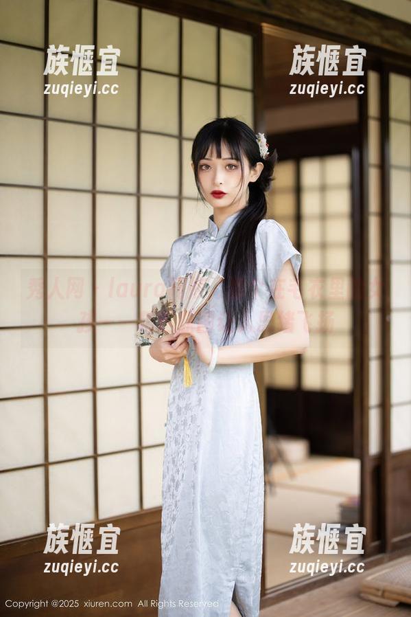 秀人网 - laura阿姣，那个在毛衣里的女孩——精选原图让人思绪飞扬