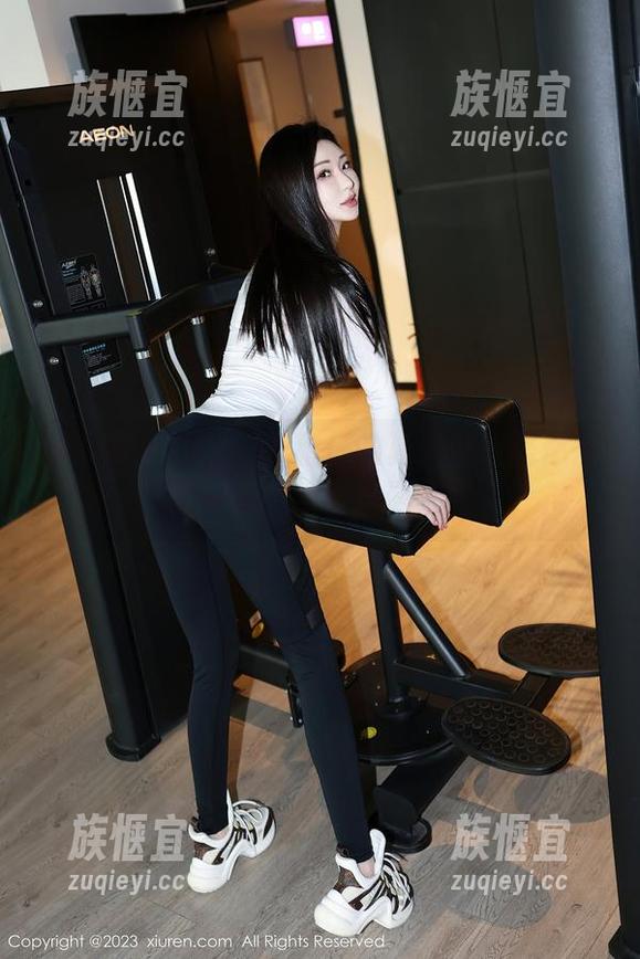 秀人网-tina_甜仔 秀人网 - 让tina_甜仔的夏天壁纸陪你清凉一夏,别着急说太甜