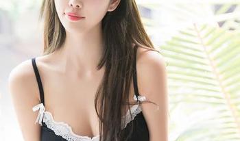 秀人网 - 神奇的浴缸：丹妮Danny的定制写自拍好像真的很会让人想入非非。