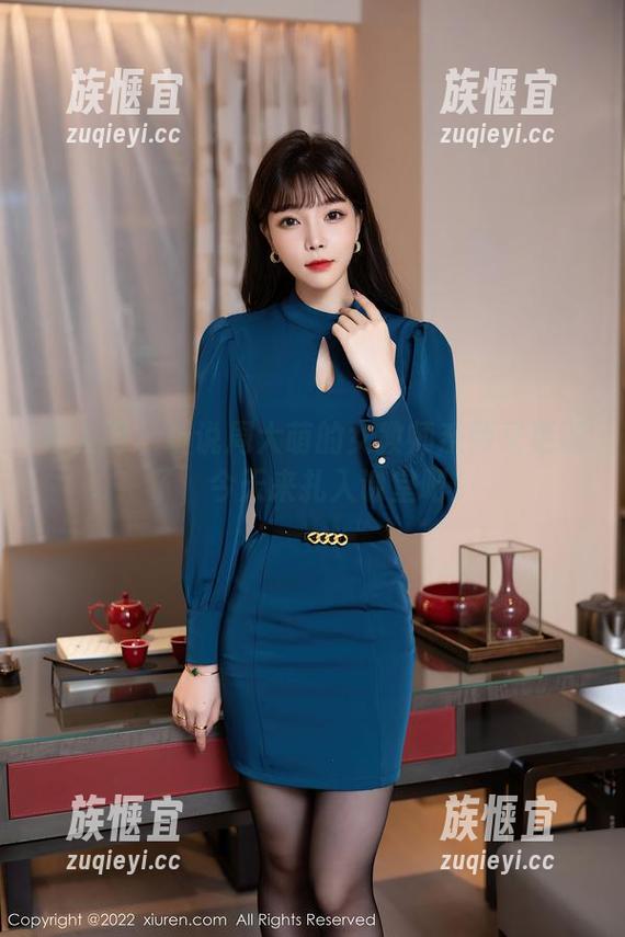 秀人网 - 听说周大萌的女教师系列又更新了，今天来扎入课堂吧！