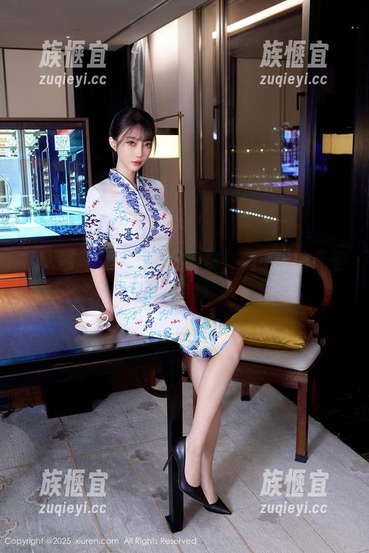 秀人网-熊小诺 秀人网 - 让人想多的网袜:熊小诺的无圣光写真