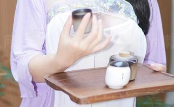 秀人网 - 不可思议！童千艺cara裤里丝写真，让壁纸都羞愧