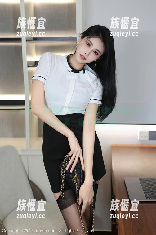 秀人网 - 萌琪琪Irene的白丝信息量太大了，作品集一键下载必备！